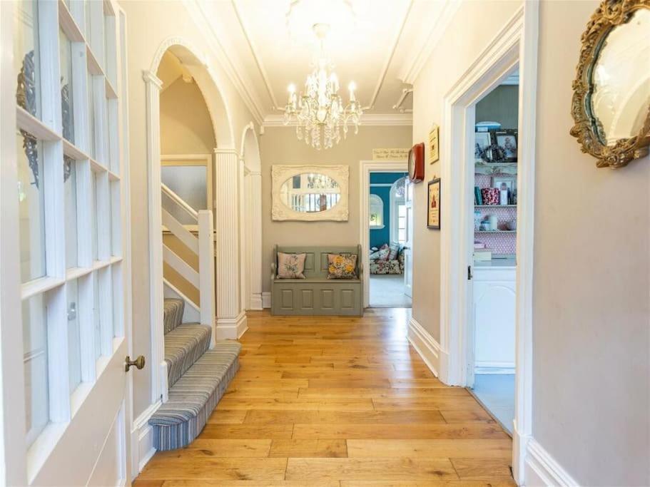 伊尔弗勒科姆Henstridge House别墅 外观 照片